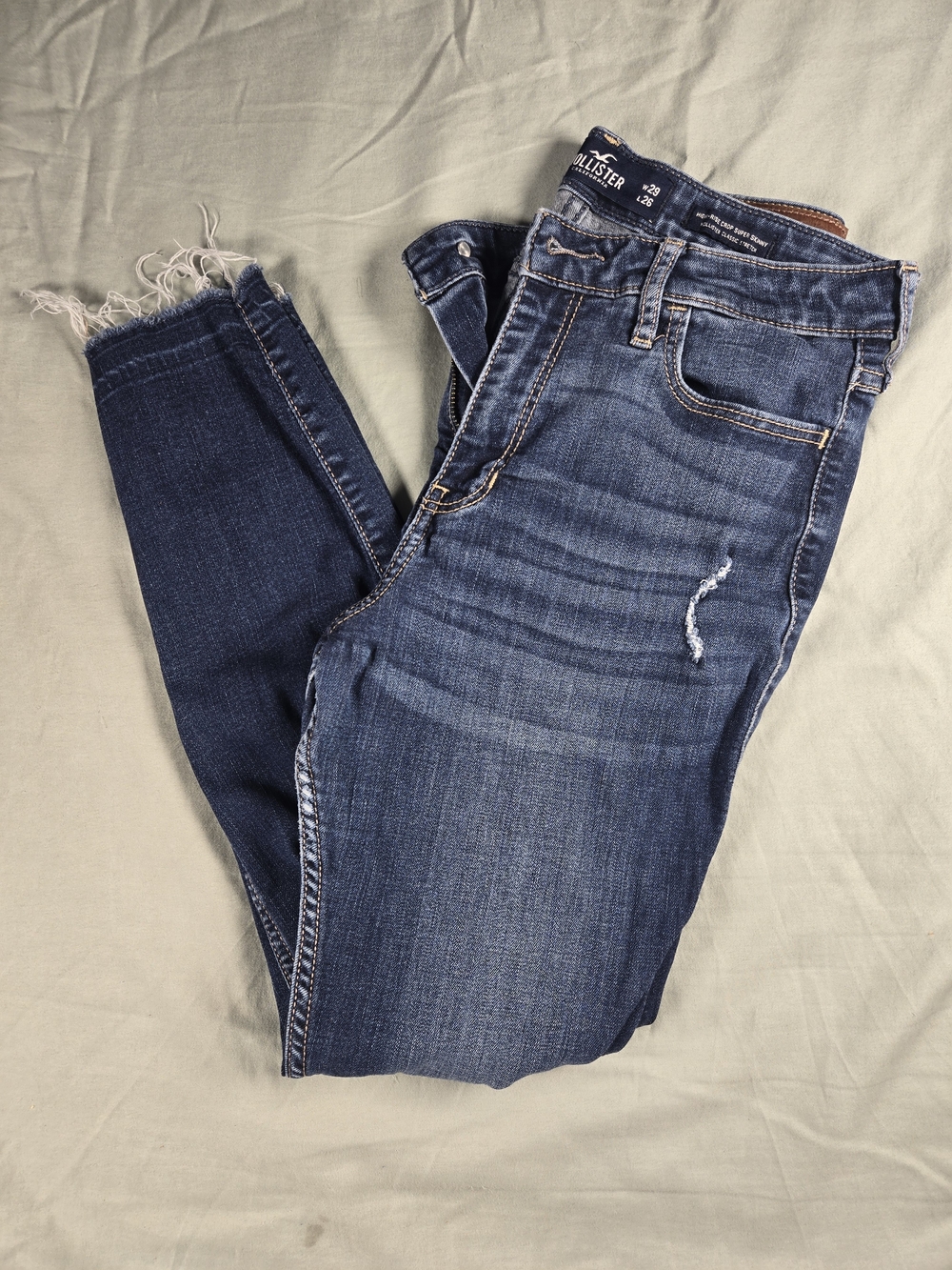 Hollister Women's Dark Blue Distressed Skinny Jeans